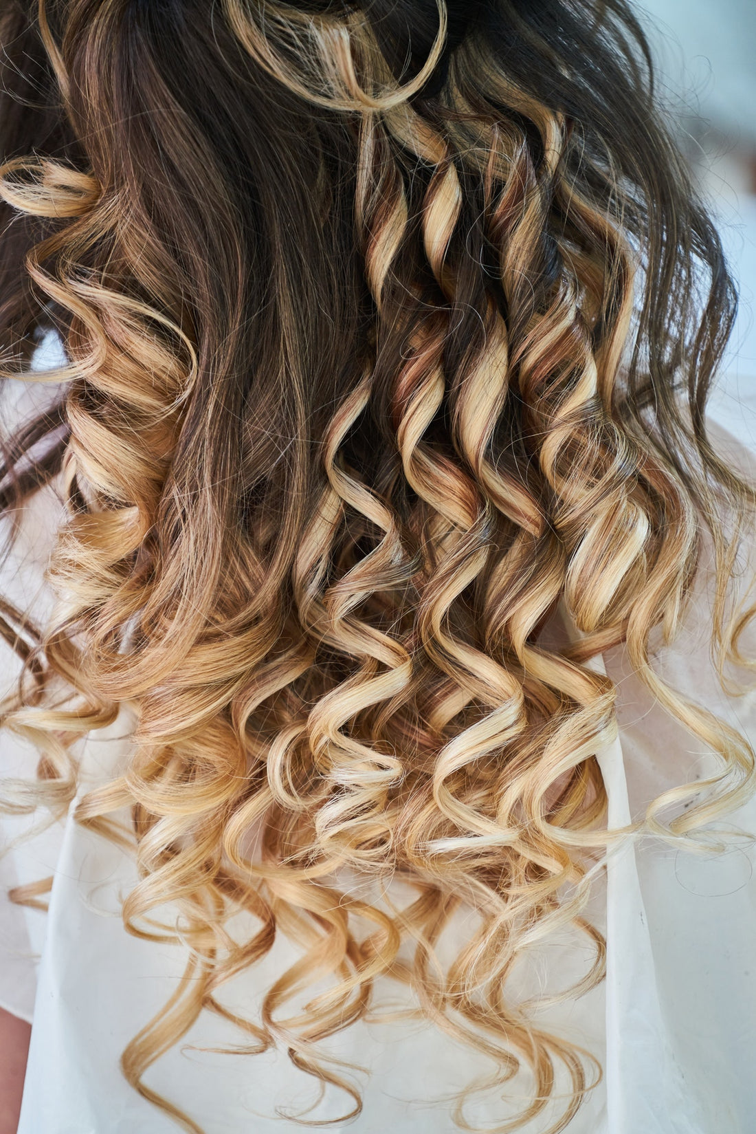 How to know when to replace a wig